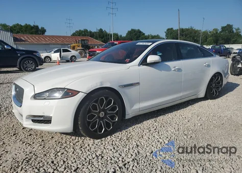 2017 Jaguar Xjl Portfolio z USA, uszkodzony, nr VIN SAJWJ2GD3H8W07844